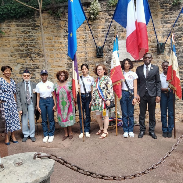 [MEMOIRE] Belle cérémonie dimanche 18 juin 2023 à la Montée Balmont (Lyon 9e) commémorant l’appel du 18 juin et en hommage aux 27 soldats du 25e RTS fusillés par le nazis (Photos)